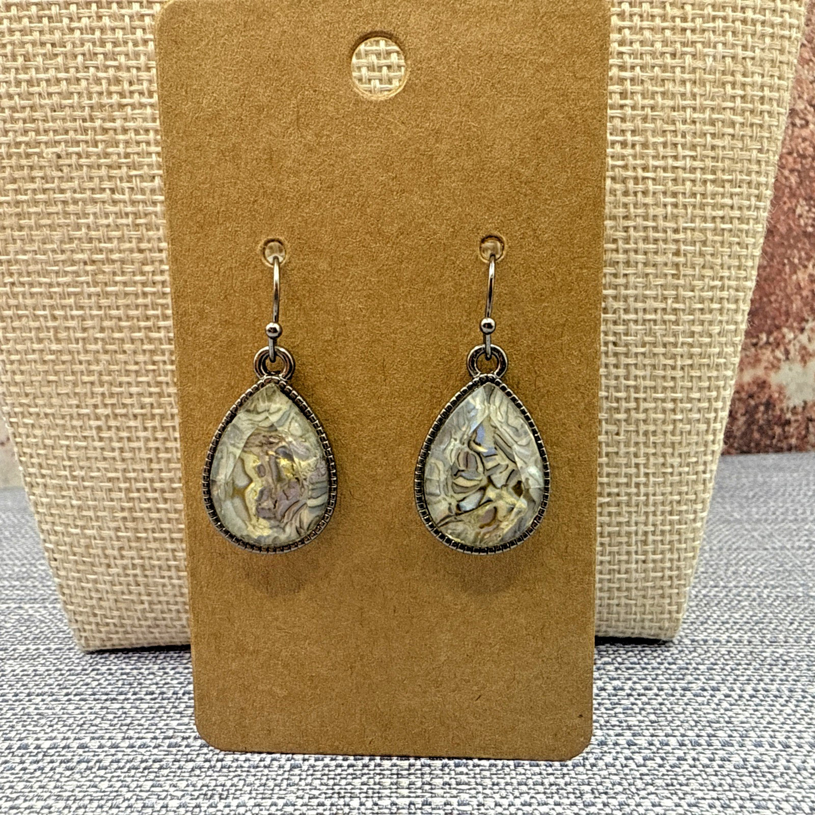 NWOT Silver Tone Gold/Green Boho Marble Teardrop Dangle Drop Earrings