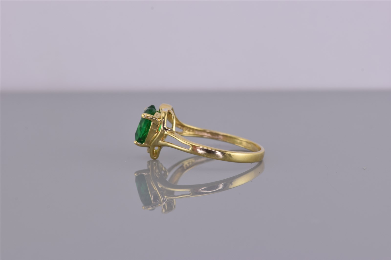 Gold Sterling Silver Green Heart Solitaire Accented Swirled Band Ring 925 Sz: 7