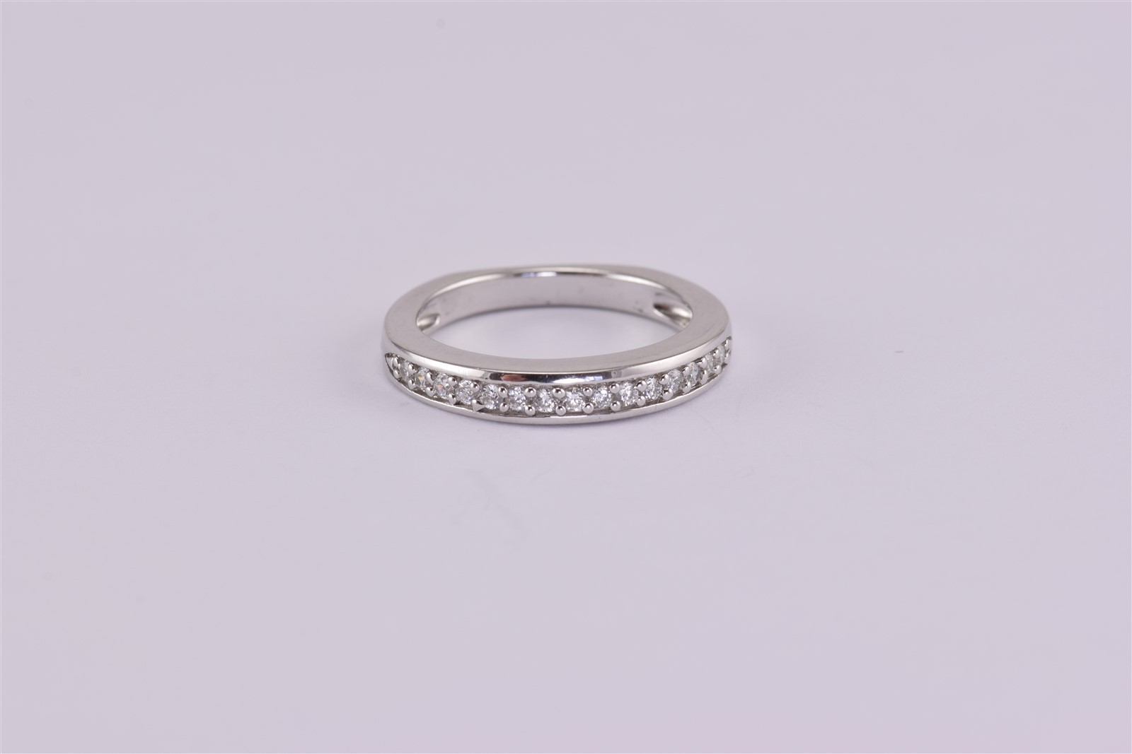 Sterling Silver 3.5mm Cubic Zirconia Accented Band Anniversary Ring 925 Sz: 6