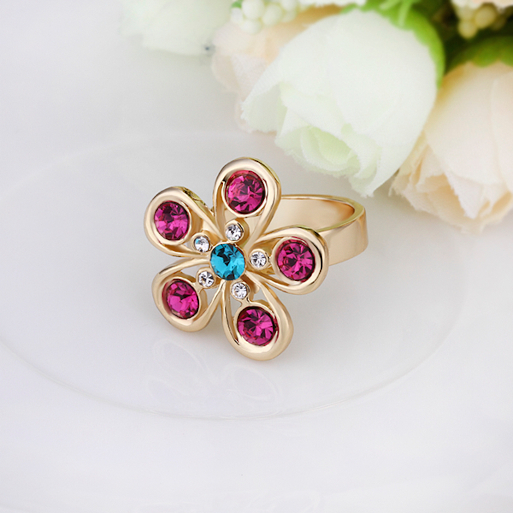 18K Gold Blue Pink Zirconia Flower Band Ring Size 8 B117