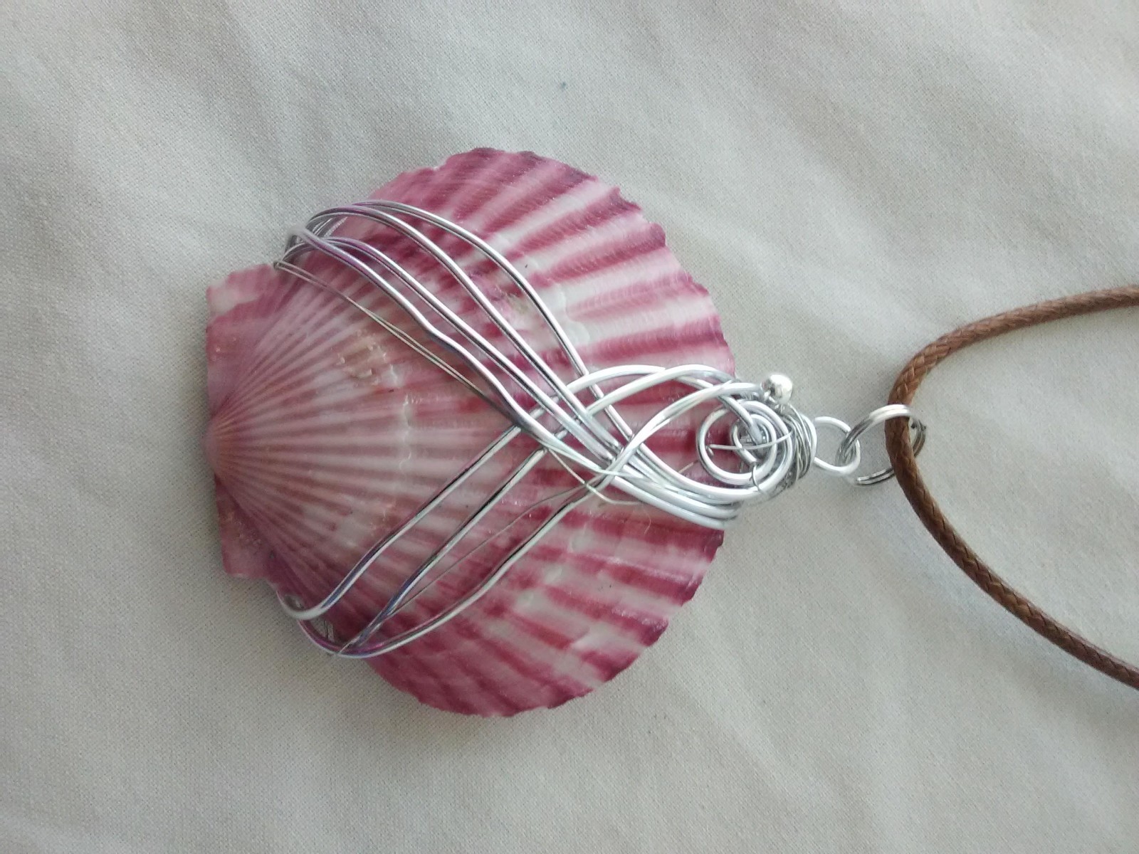 Boho Chic Real Seashell Pendant Necklace 20″ Women’s Jewelry US Seller Gift
