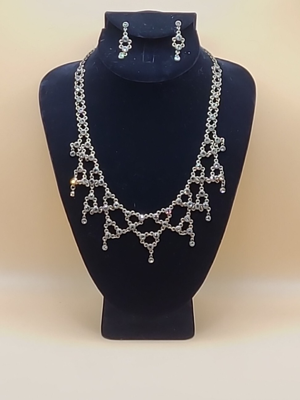 Sweet Romance Chain Dazzling Rhinestone Web Design Bib Necklace Earring Set