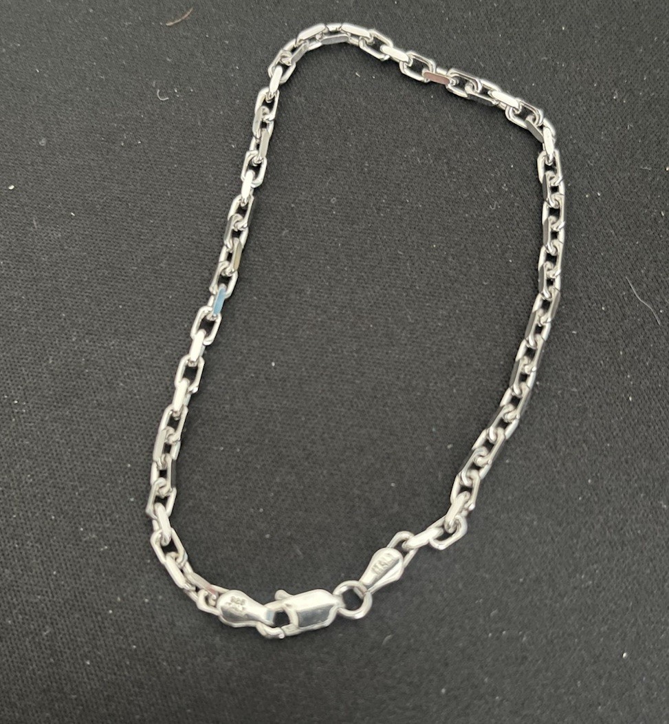 .925 Silver Bracelet With Lobster Clasp