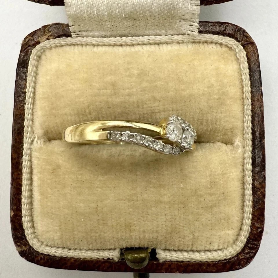 2Ct Round Cut Simulated Diamond Women’s Promise Ring In 14K Yellow Gold Plated