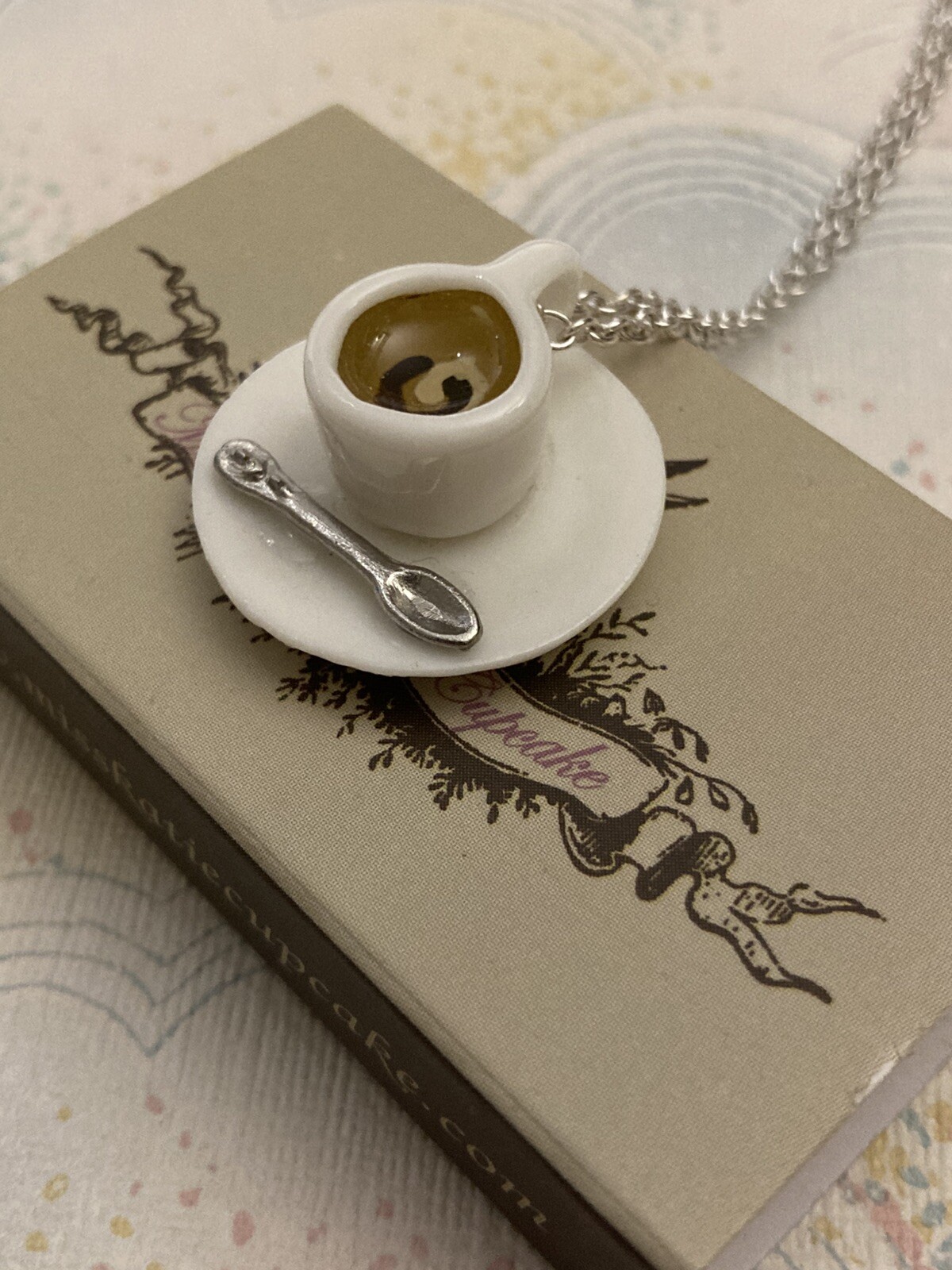 Miss Katie Cupcake Necklace 2cm Coffee Cup Pendant On 38cm Silver Tone Chain New