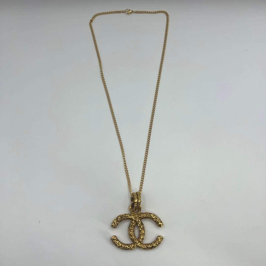 CHANEL Coco Mark Lava Stone Design 93A Necklace Gold Metal Charm Chain 54cm