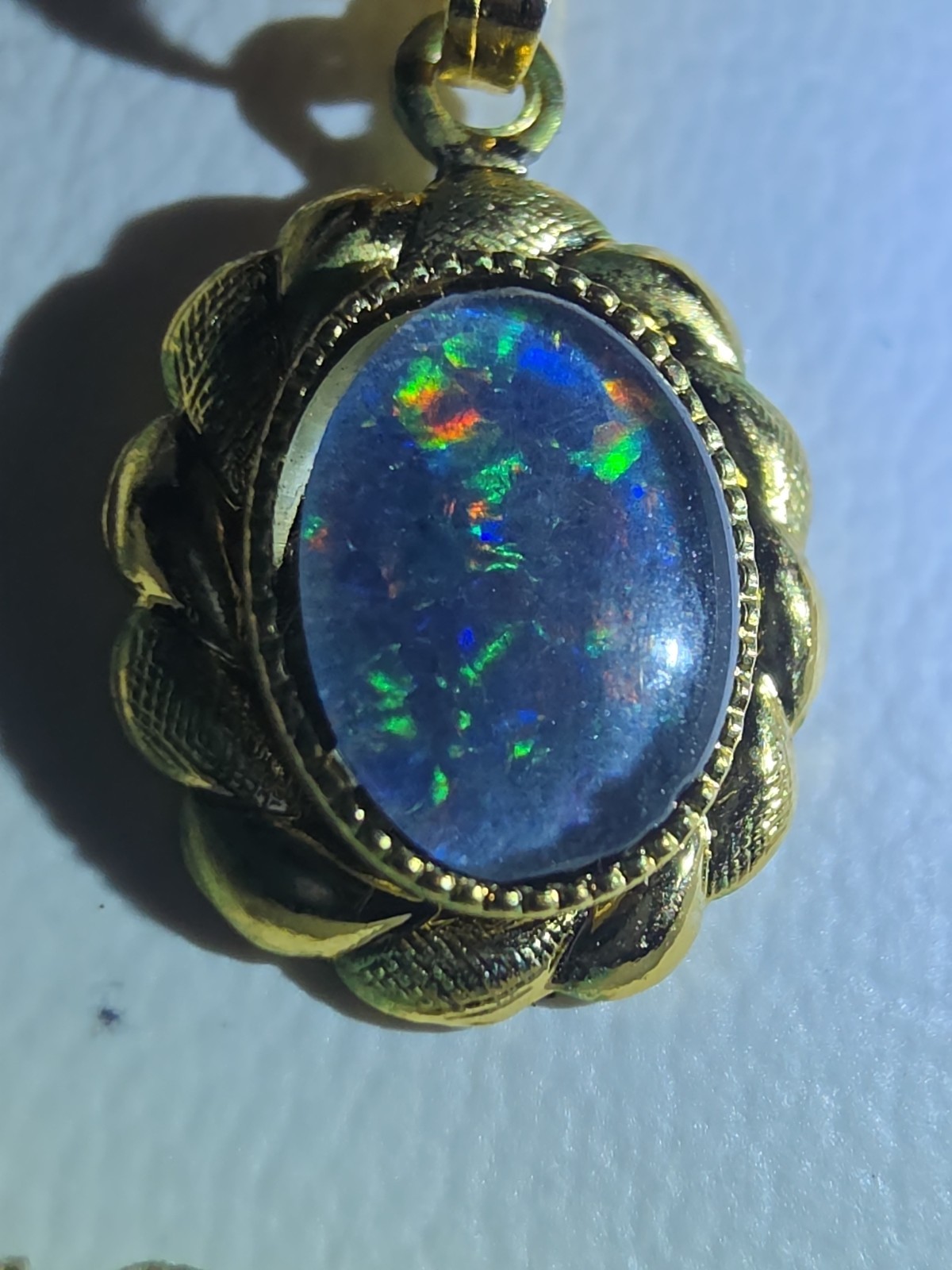 Opal Stone Pendant Necklace Gold Tone Chain