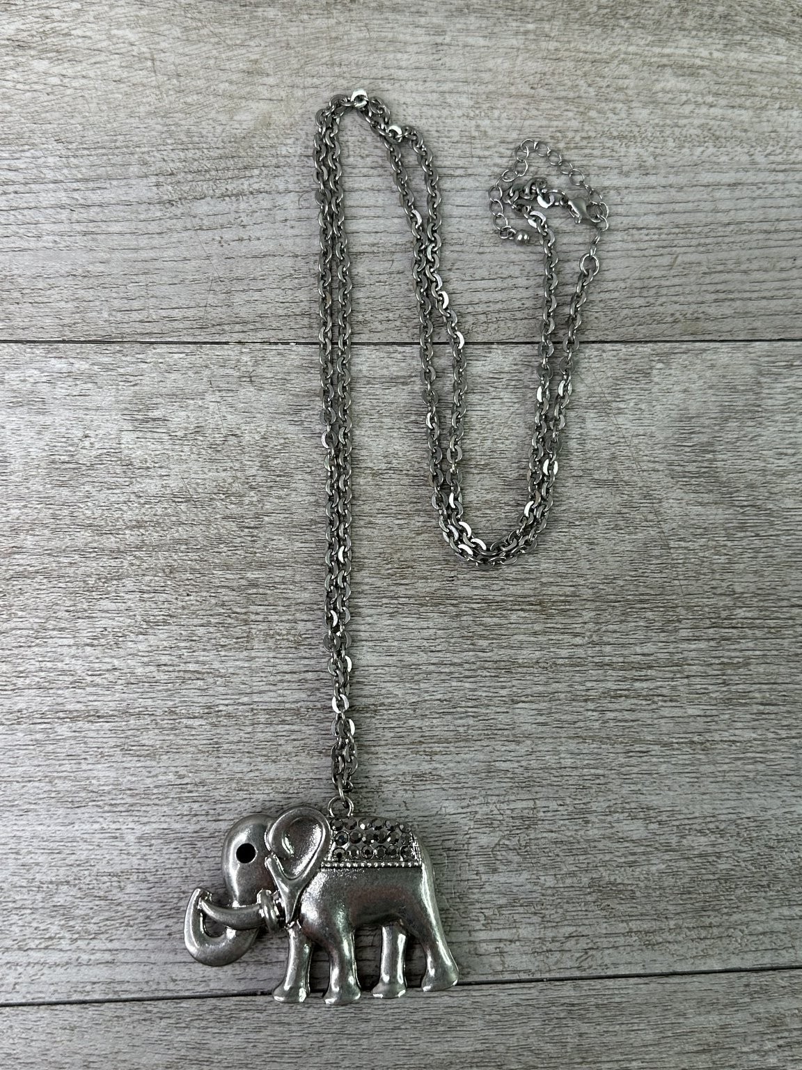 Silver Tone Elephant Pendant Necklace 16.5-18.5in Rhinestone Charm Animal