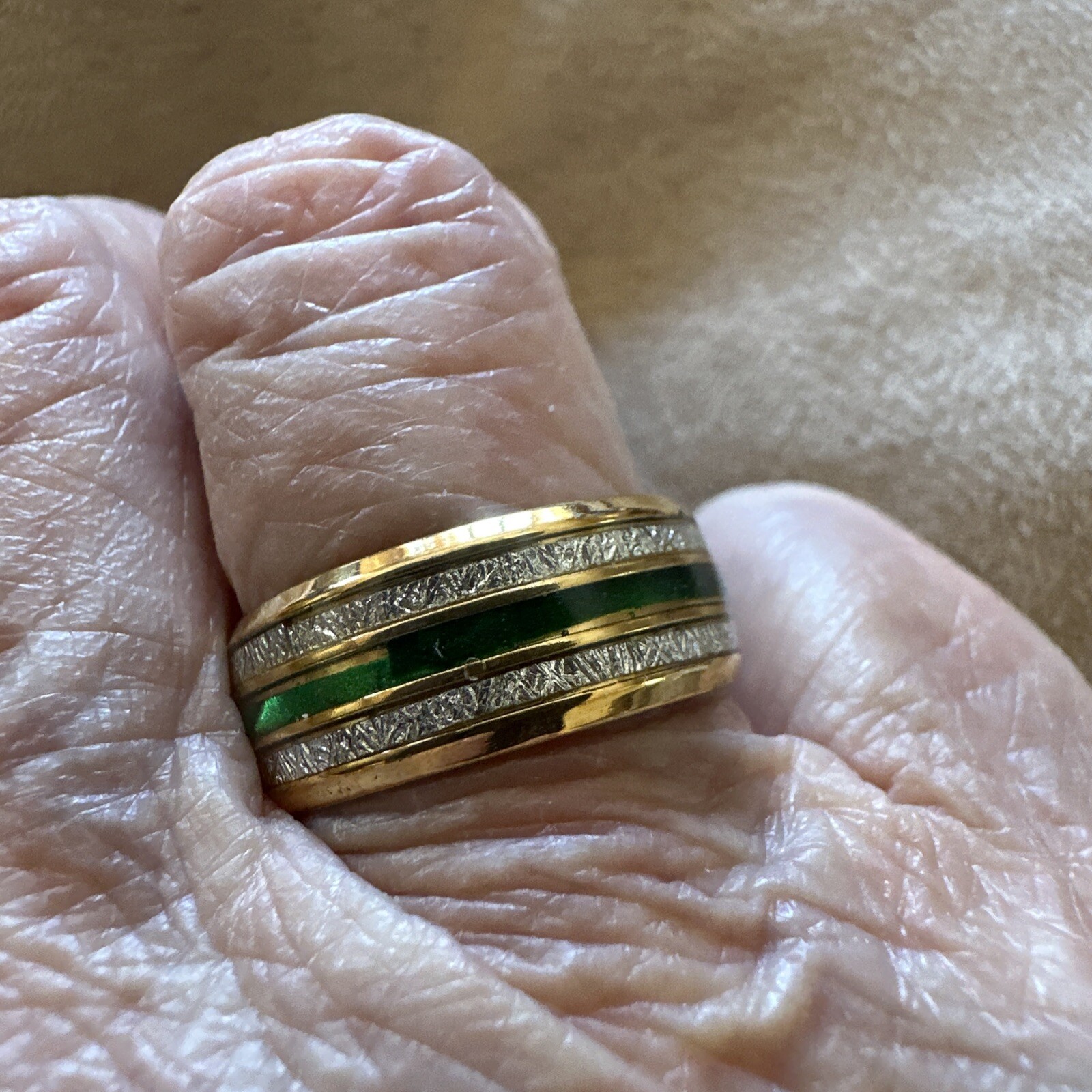 Stainless Steel Gold Ring With Green & Silver Accent Sequins In A Size 7