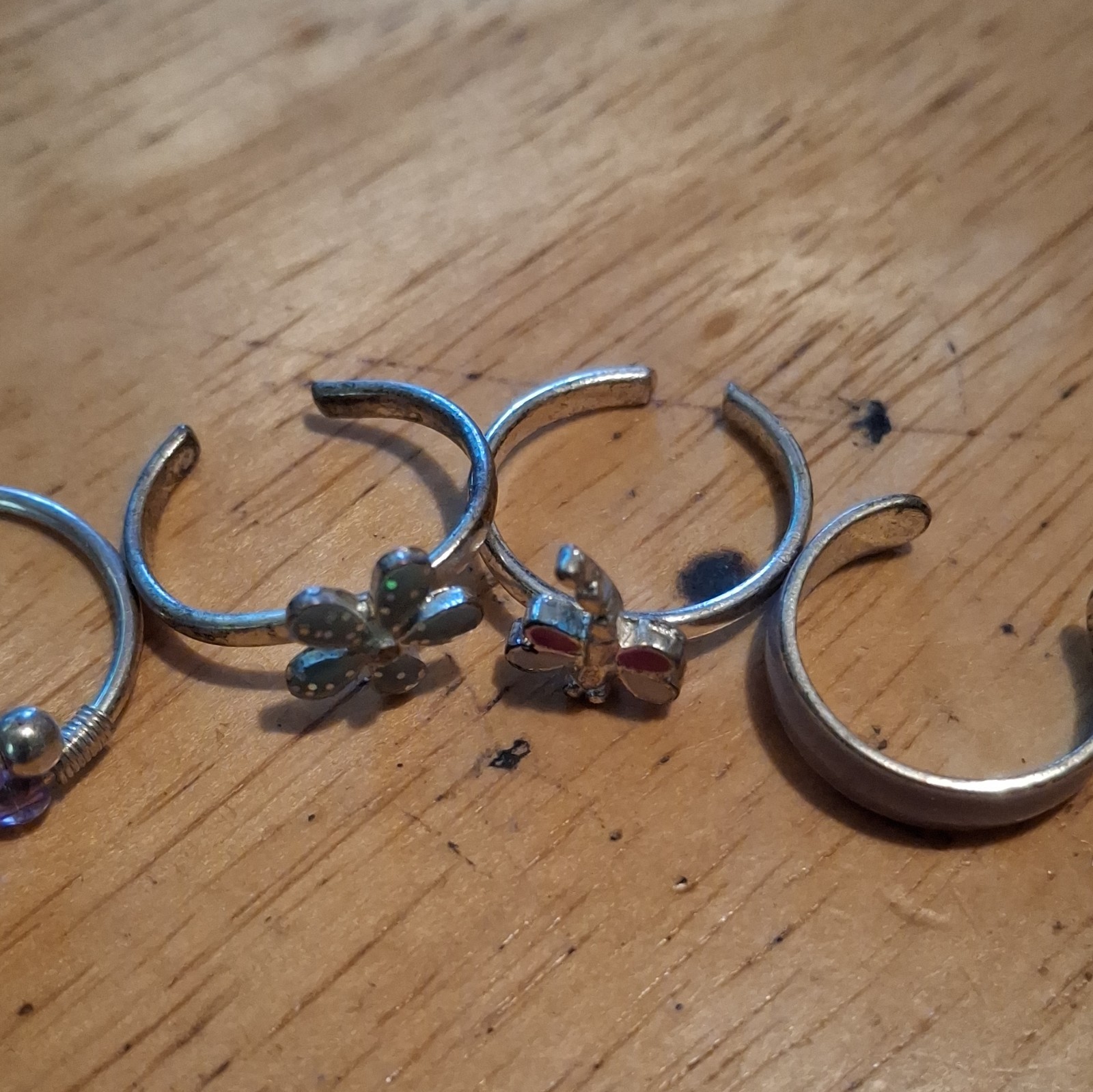 Lot of 5 Silver Tone Adjustable Open Band Toe Rings, Flower & Cresnt Moon, Metal