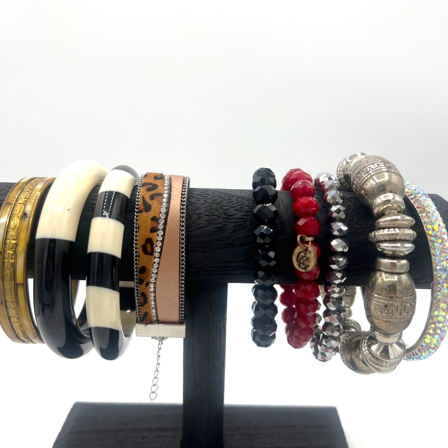 Bracelet 8 Various Styles Colors Materials Sizes Rhinestones to Leather