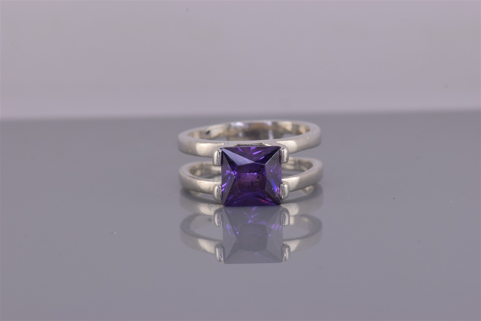 Sterling Silver Purple Cubic Zirconia Tension Set Double Band Ring 925 Sz: 6