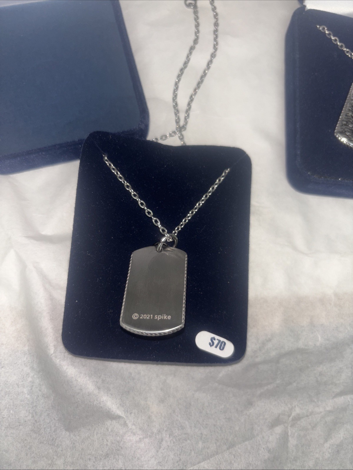 Montana Silversmiths ‘YELLOWSTONE STRONG’ GOLD Y DOG TAG