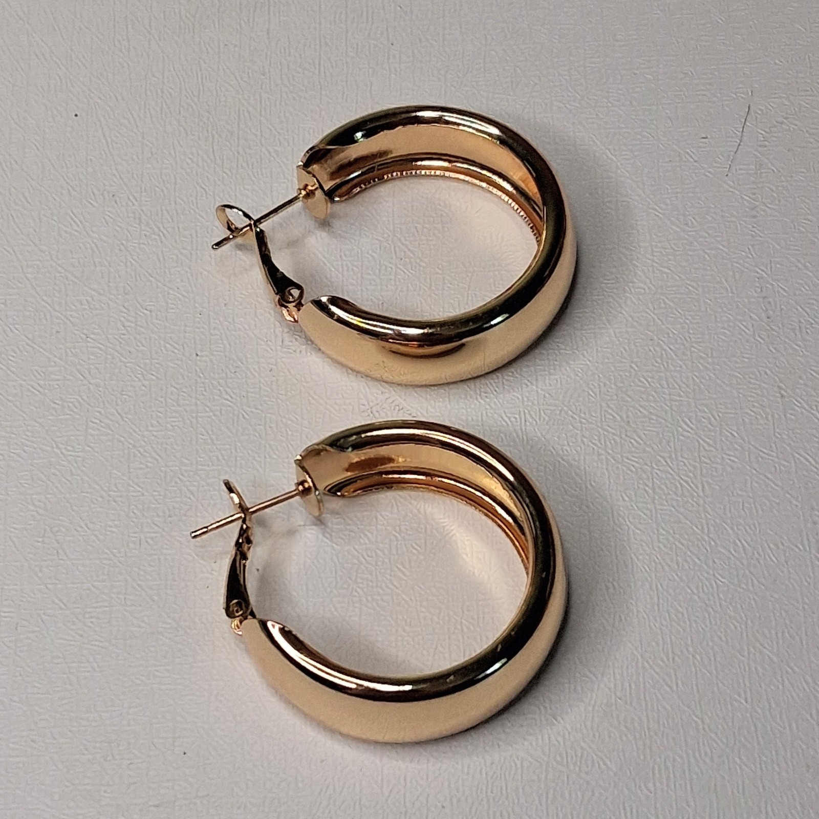 Chunky Gold Tone Hoop Earrings Wide Thick Hollow Domed High Polish Post Back