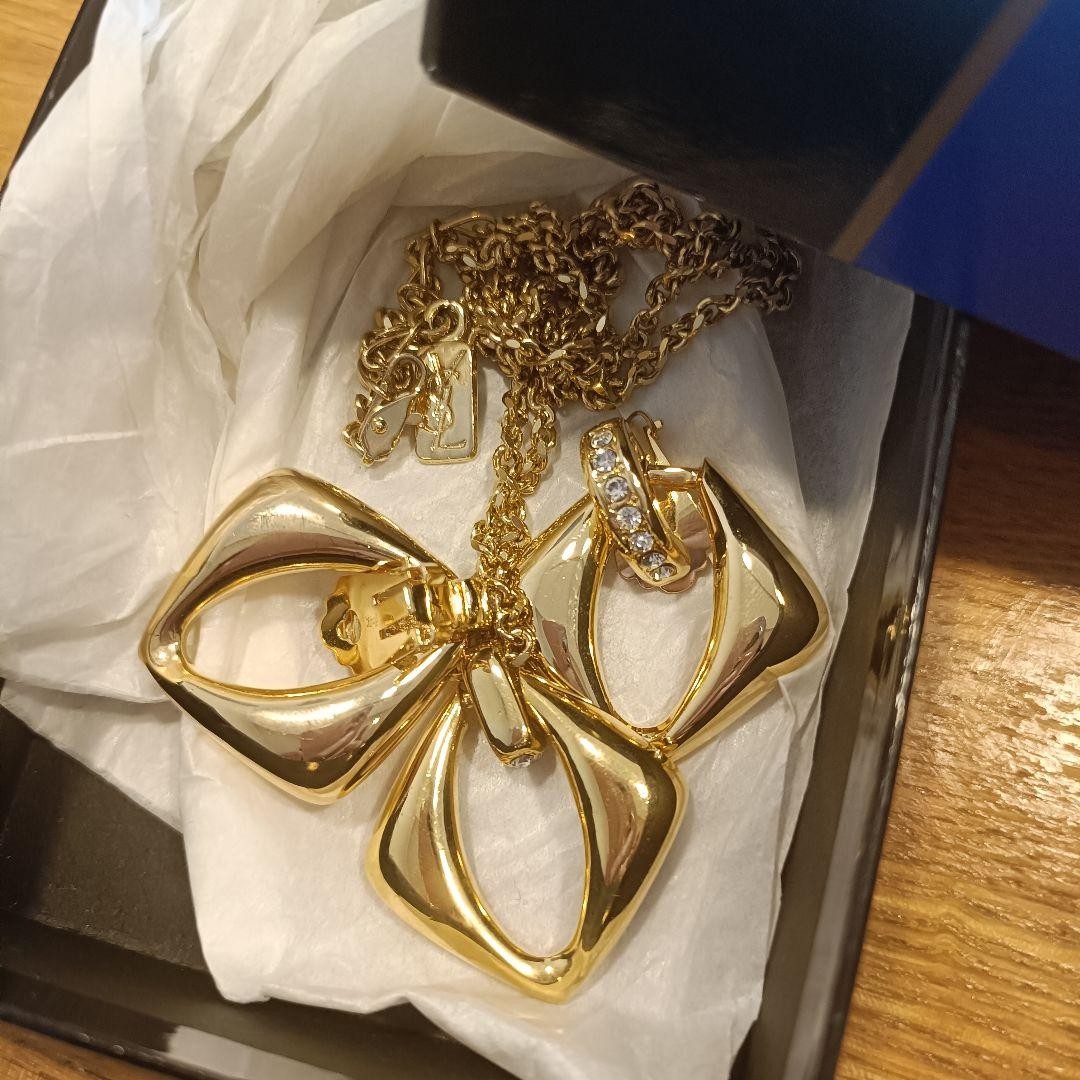 Yves Saint Laurent Necklace and Earring Set No Accessories