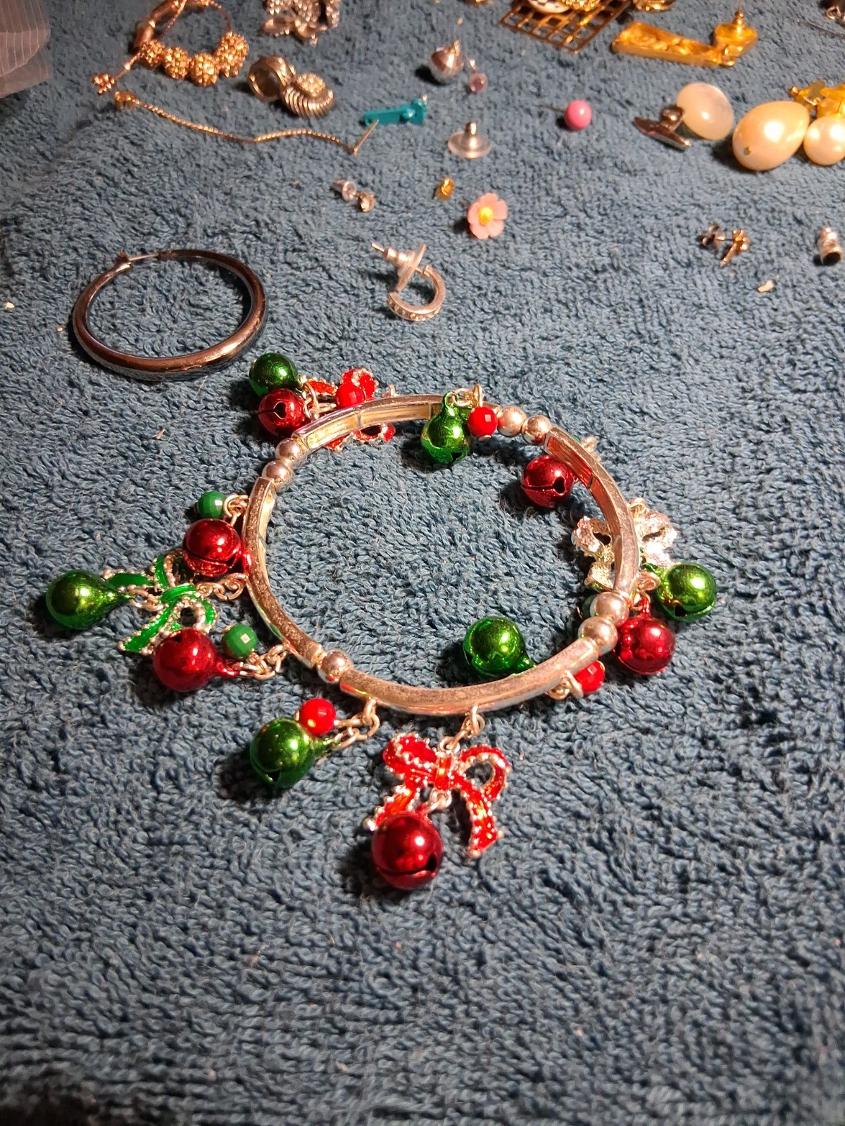MIXIT Christmas Bracelet Multi Color Holiday Jewelry Stretched Wrist Band NWT