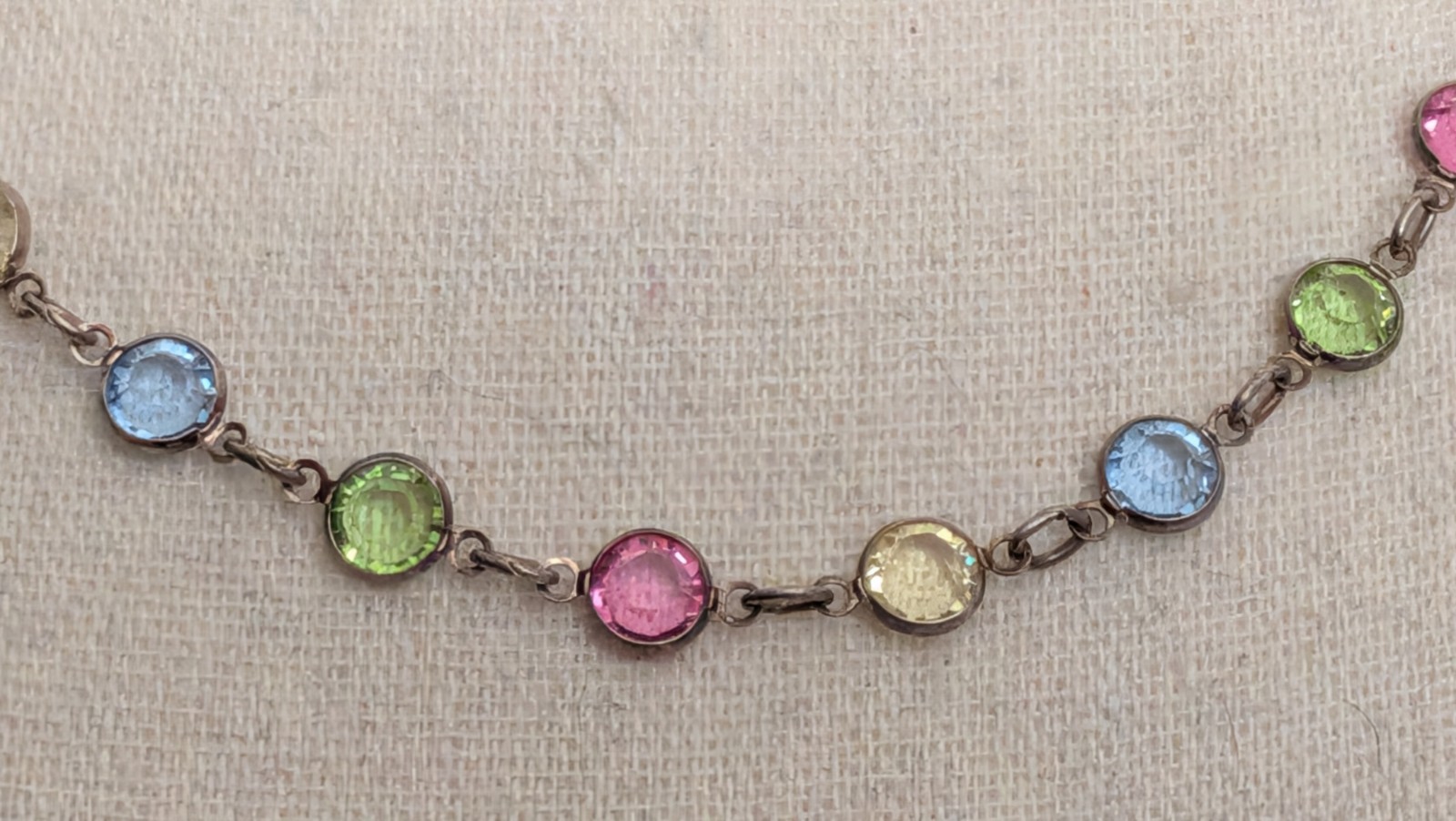 Vintage Silver Tone Chain Pastel Colors Bezel Necklace Up To 19 In