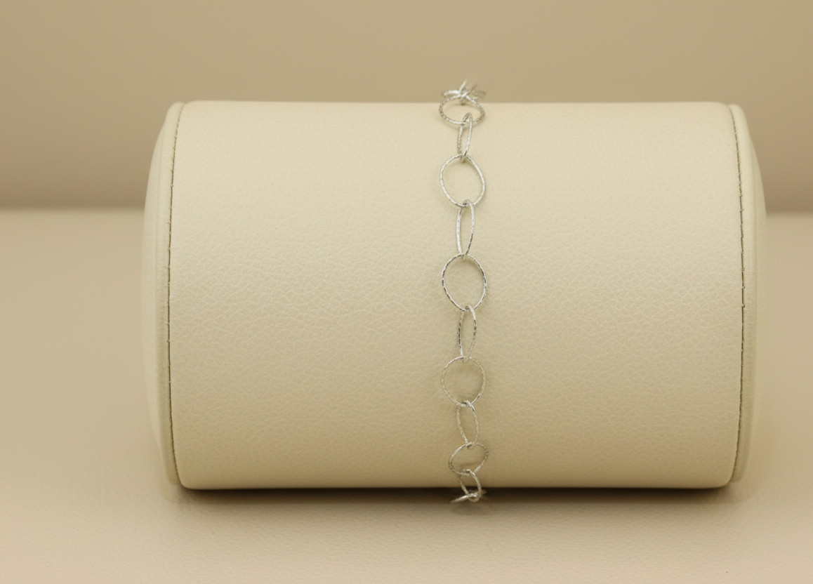Elegant 925 Silver Plated Textured Link Bracelet Minimalist Silver Tone Brass