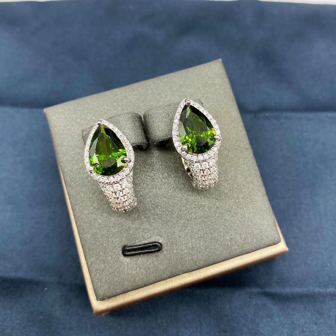 APM Monaco Green Pear Crystal Silver Tone Stud Earrings Elegant Jewelry Gift