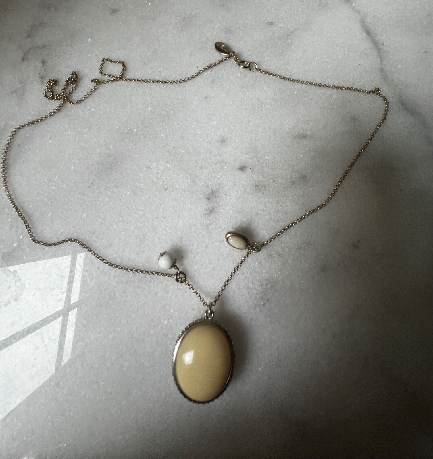 Beautiful Ann Taylor Cabochon Necklace 34”…
