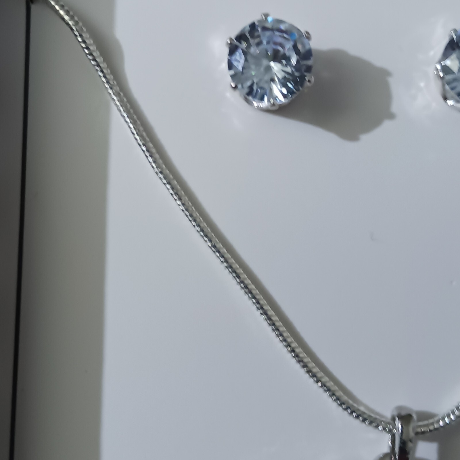 Swarovski Crystal Necklace & Earrings Set Silver Plated 18″ Chain Gift New