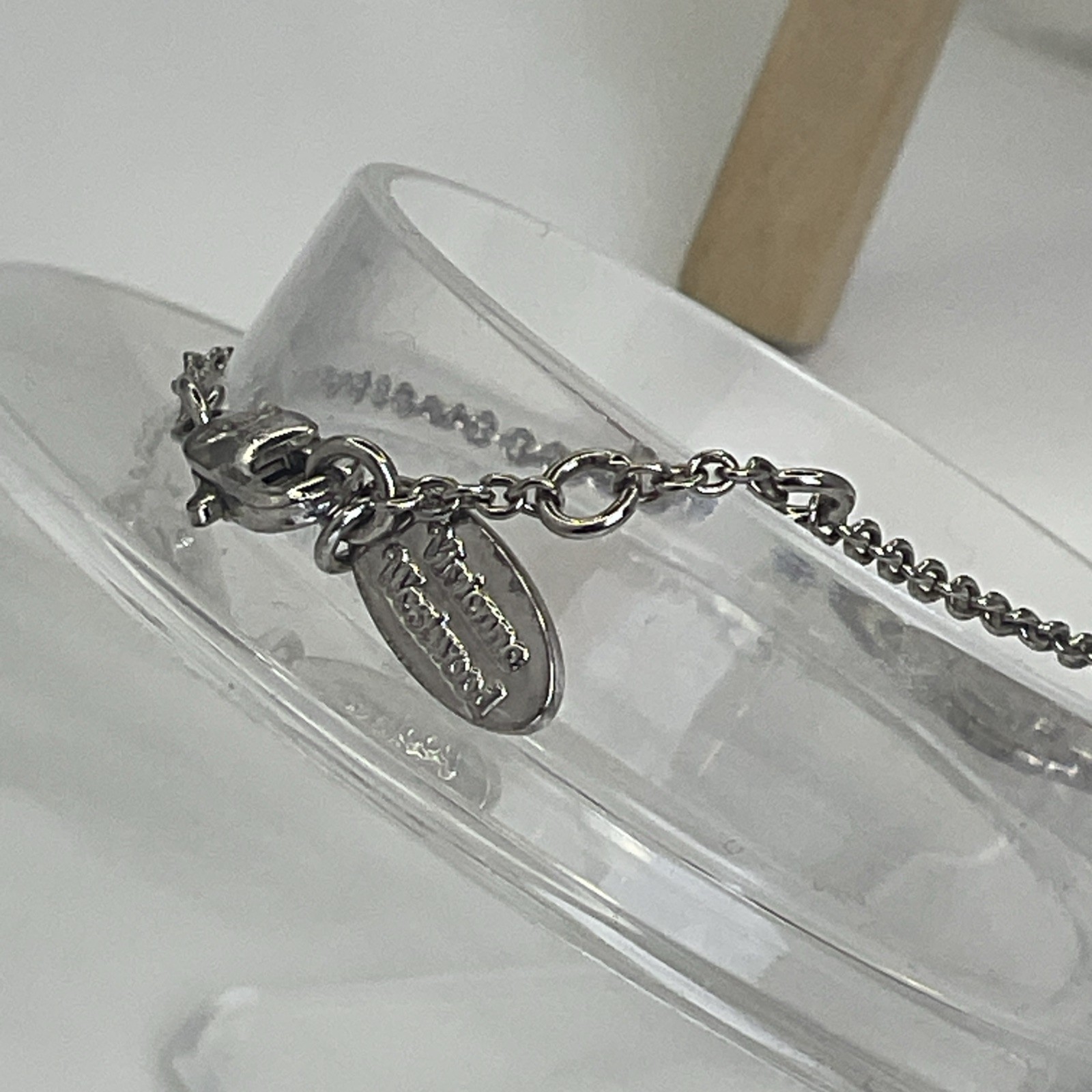 VIVIENNE WESTWOOD Thin Lines Unisex Bracelet Silver Boxed & Pouch Size: 16- 18cm
