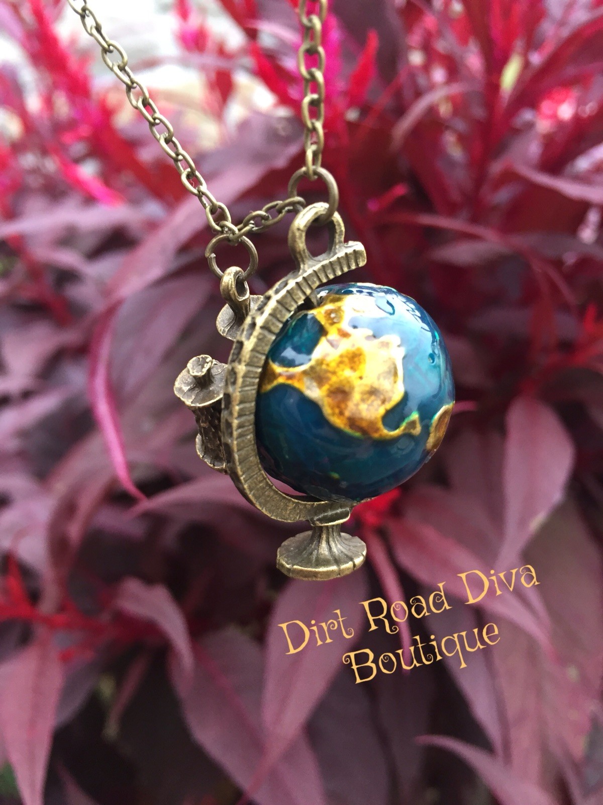 Earth Wanderlust Travel Lover’s Globe Necklace – Geography Teacher Gift, NWT