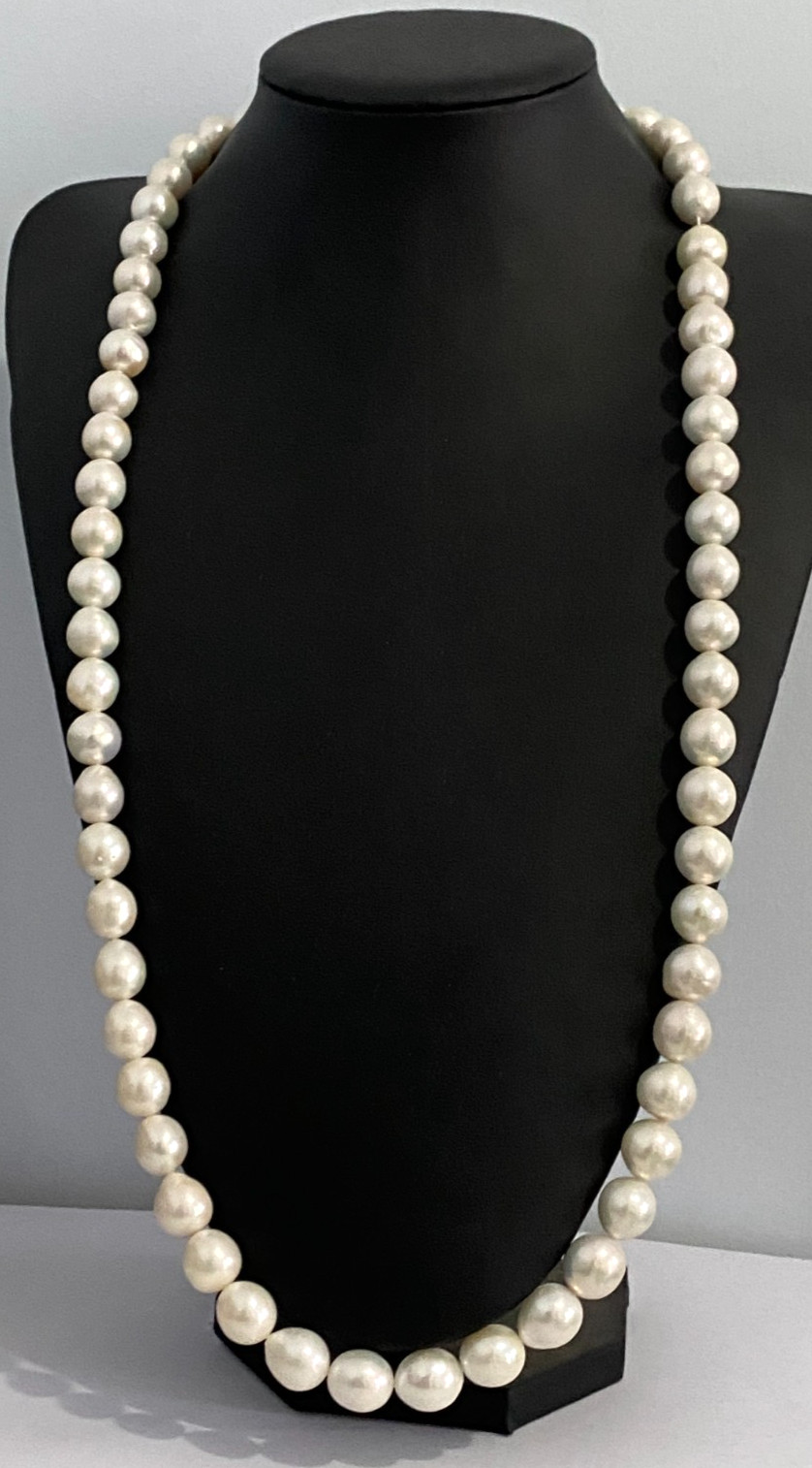 Large White Pearl Single-Strand Necklace 84cm Long 12 – 13mm