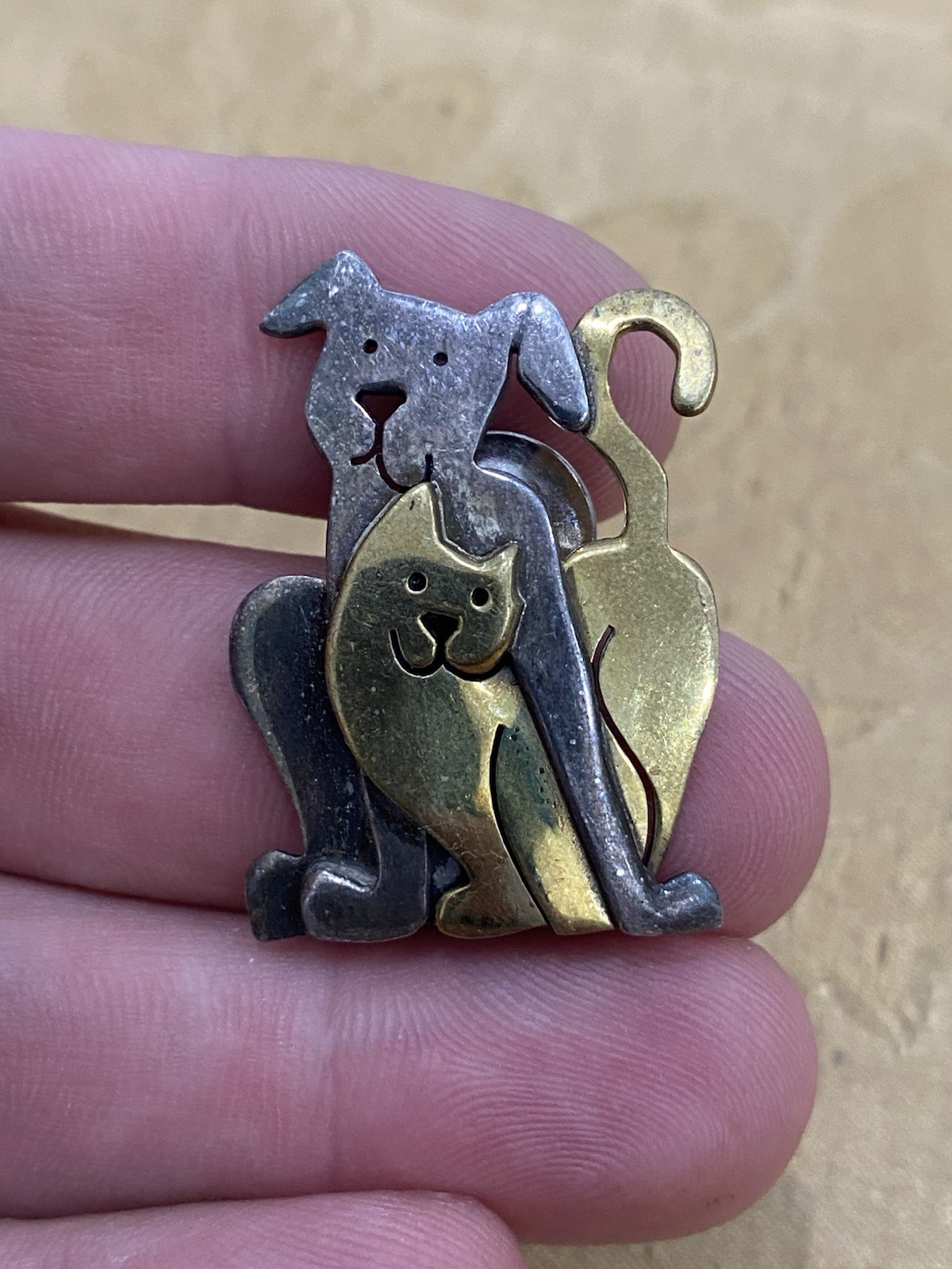 FAR FETCHED 925 STERLING SILVER DESIGNER SIGNED BRASS DOG CAT BROOCH PIN