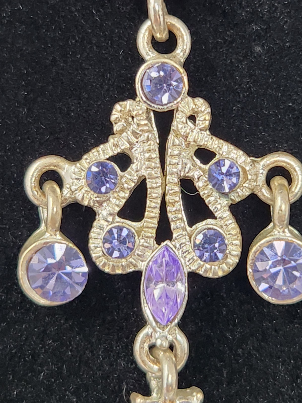 Purple Crystal Rhinestone Y-Drop Scalloped Necklace Silver Tone Fringe Dangle