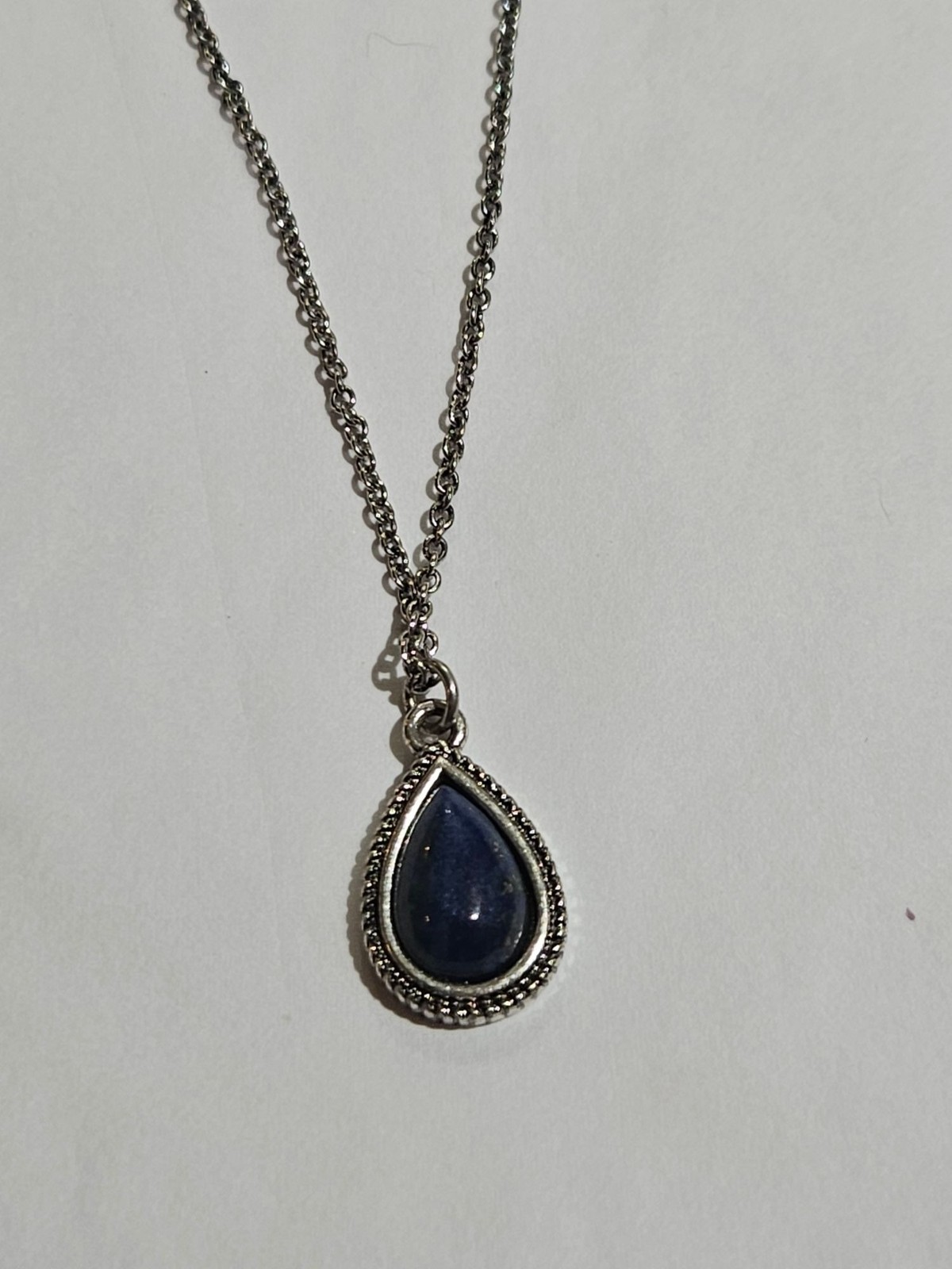 Silvertone Teardrop Pendant Necklace Blue Cabochon 24 – 26 inches Long