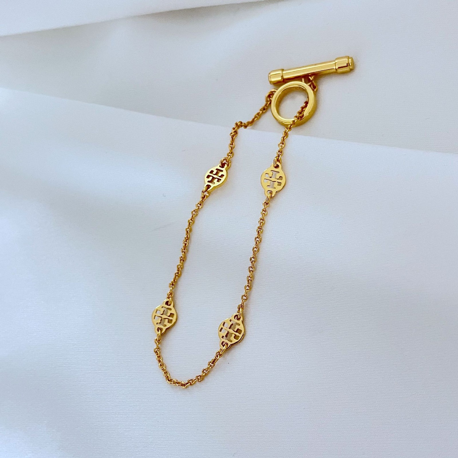 2026 NEW Gold Logo Toggle Bracelet