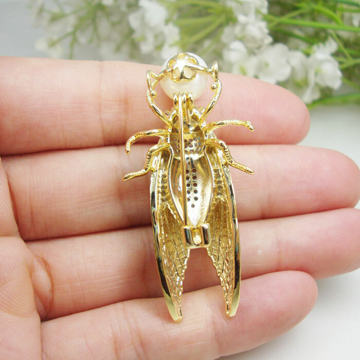 Vintage Cicada Insect Zircon Crystal Woman’s Gold Tone Pearl Brooch Pin Gifts