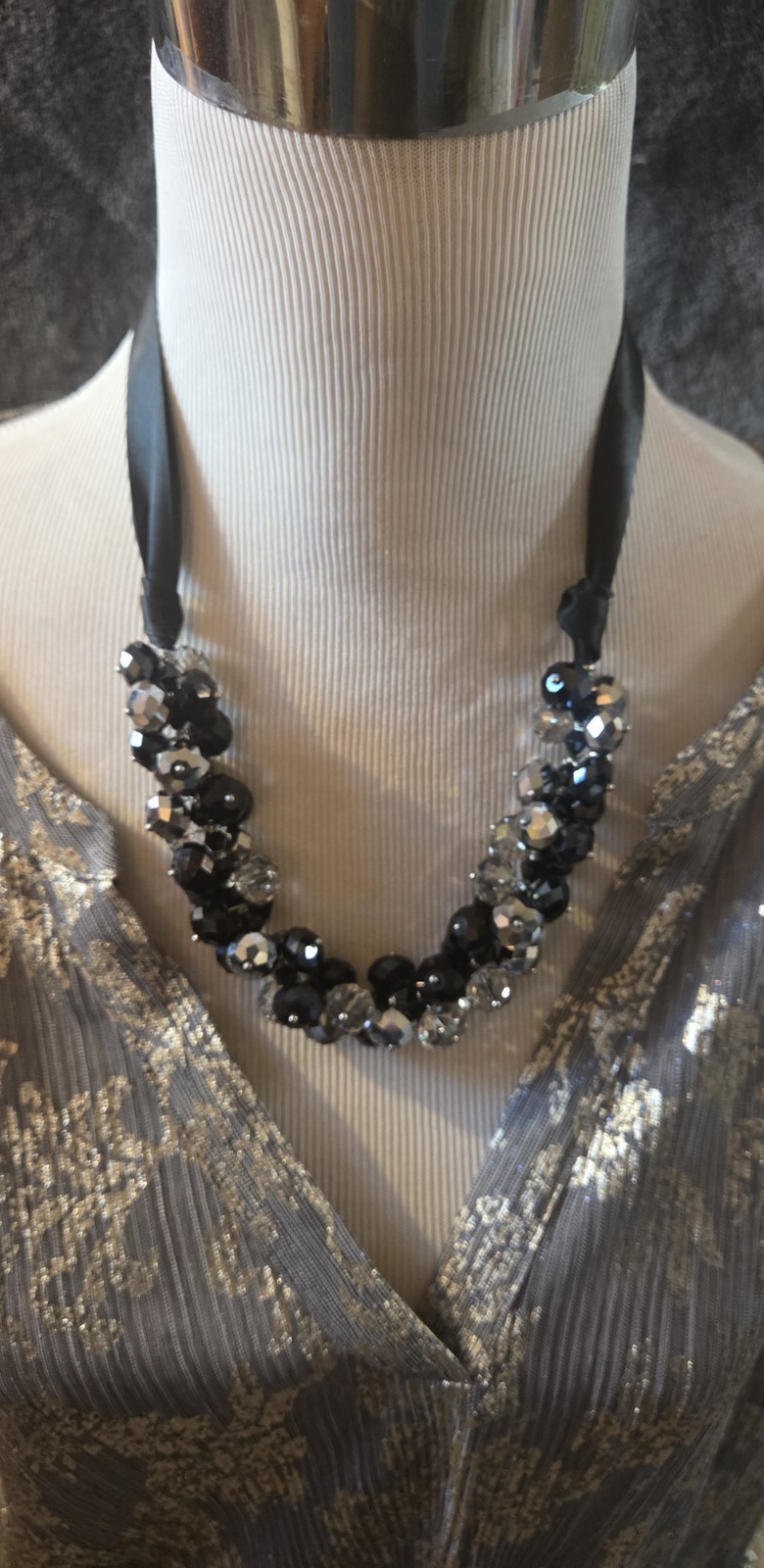 Lot Of 7 Necklaces High-end Universal, Black, Silver, Classy, Vintage Statement