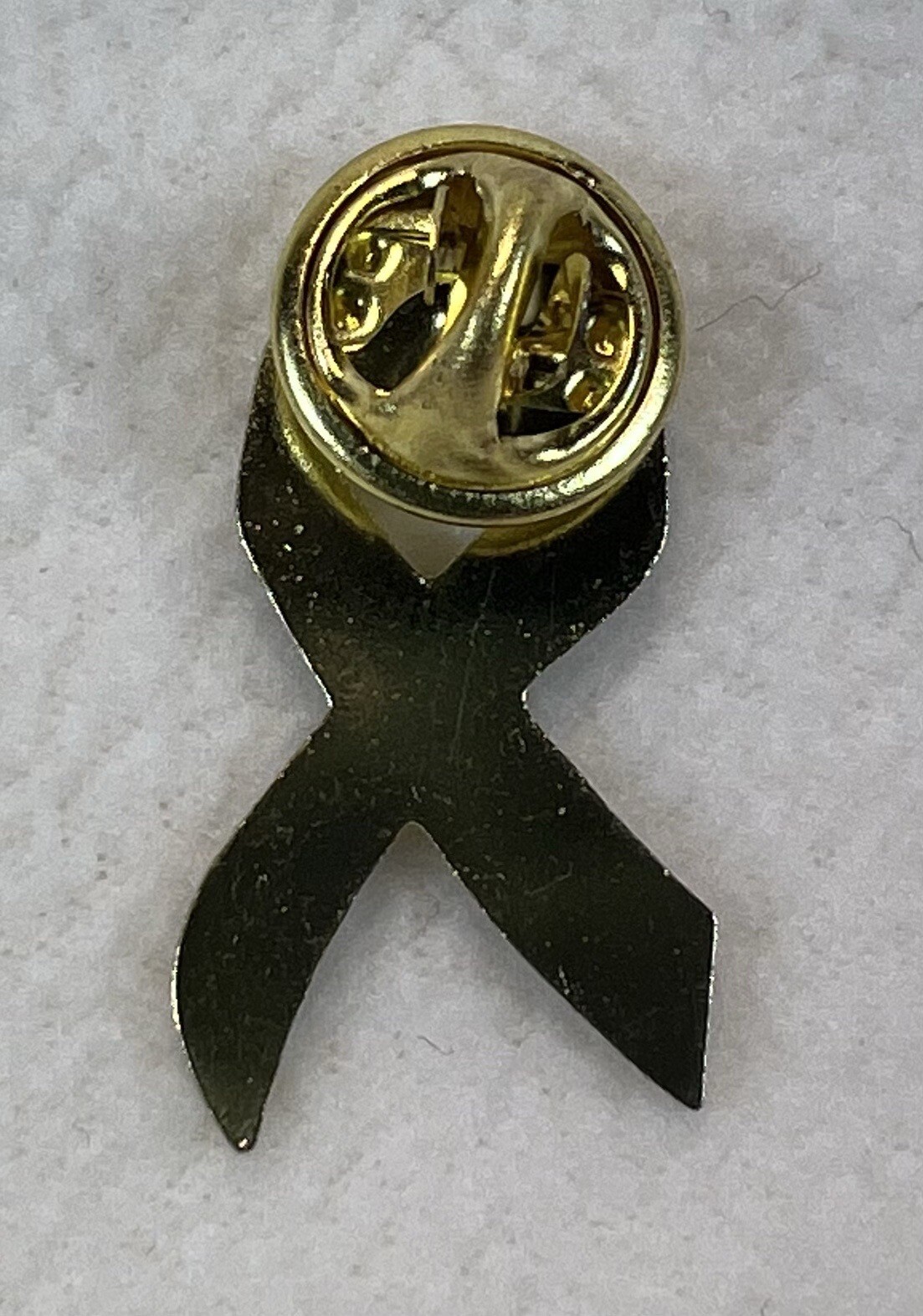 Vintage 1990s 1″ x 3/4″ Navy Blue Awareness Ribbon Enamel Lapel Pin Gold Metal