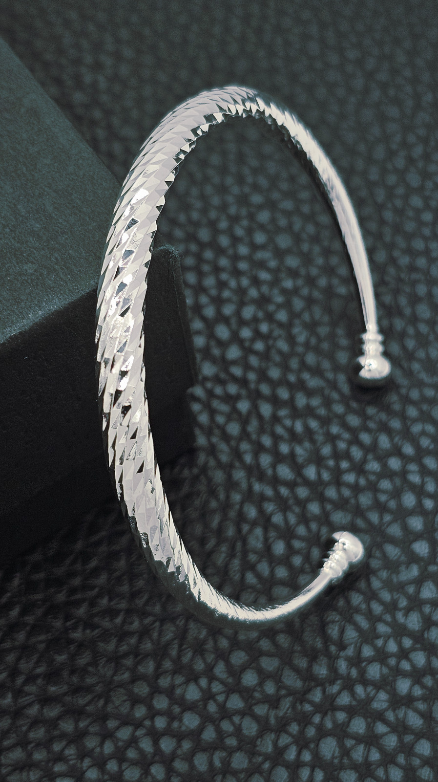 Bangle .925 Sterling Silver Double Ball End Cuff 5 mm Hammered Bracelet 7-7.5 in