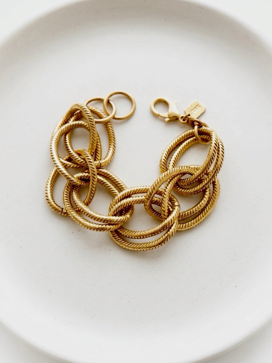 JOHN WIND GOLD TONE DOUBLE HOOP CHAIN LINK BRACELET