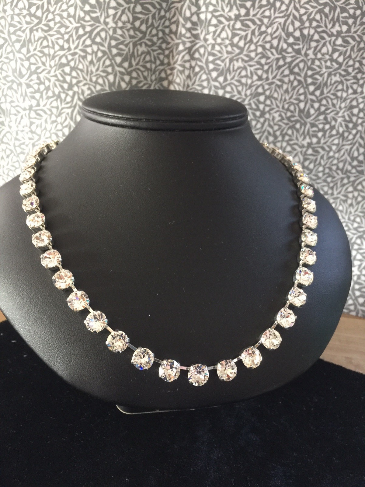 Genuine Swarovski Clear Crystals, 8 Mm