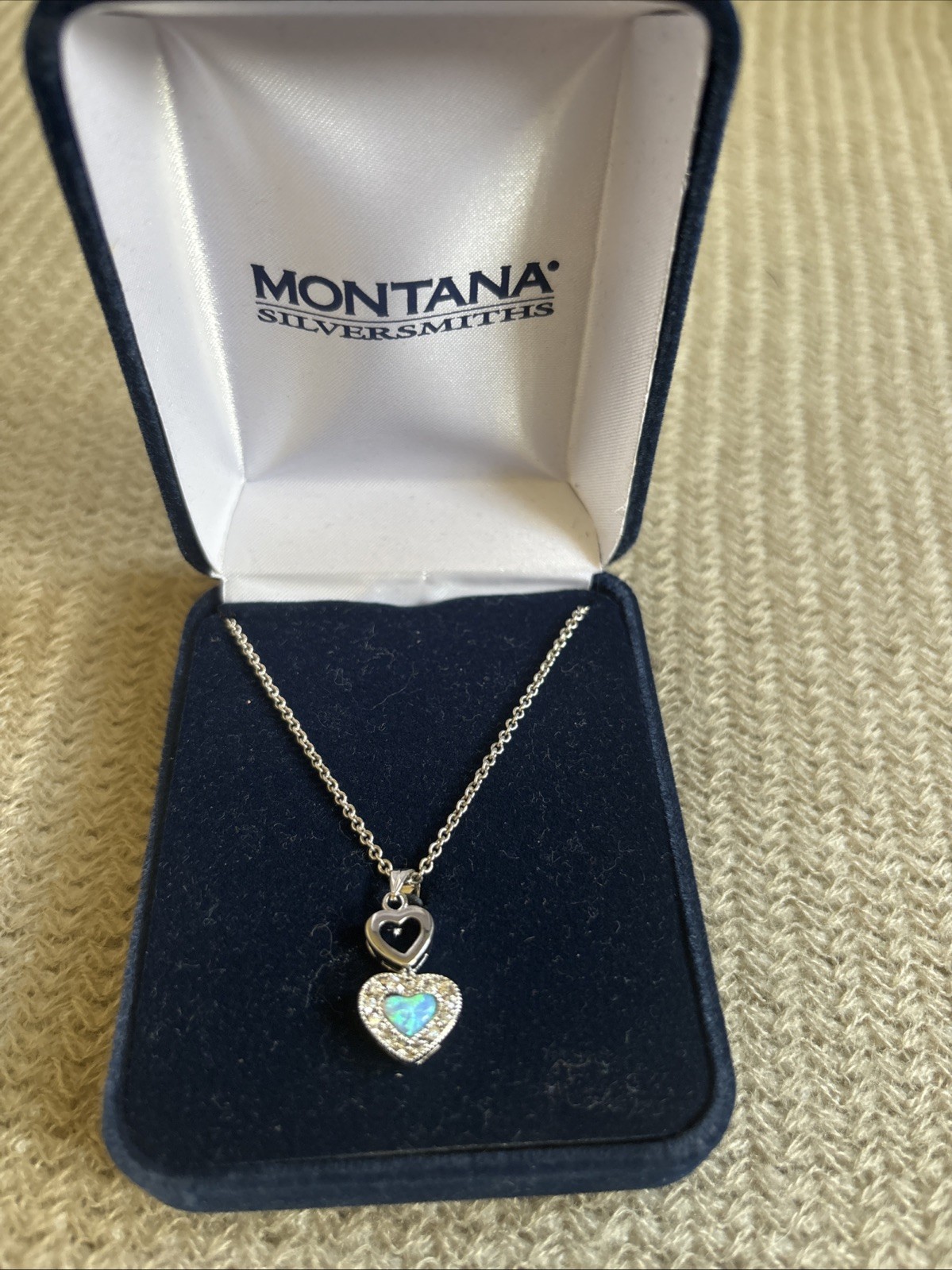 Montana Silversmiths Heart inlaid with turquoise opal composite Necklace NWT