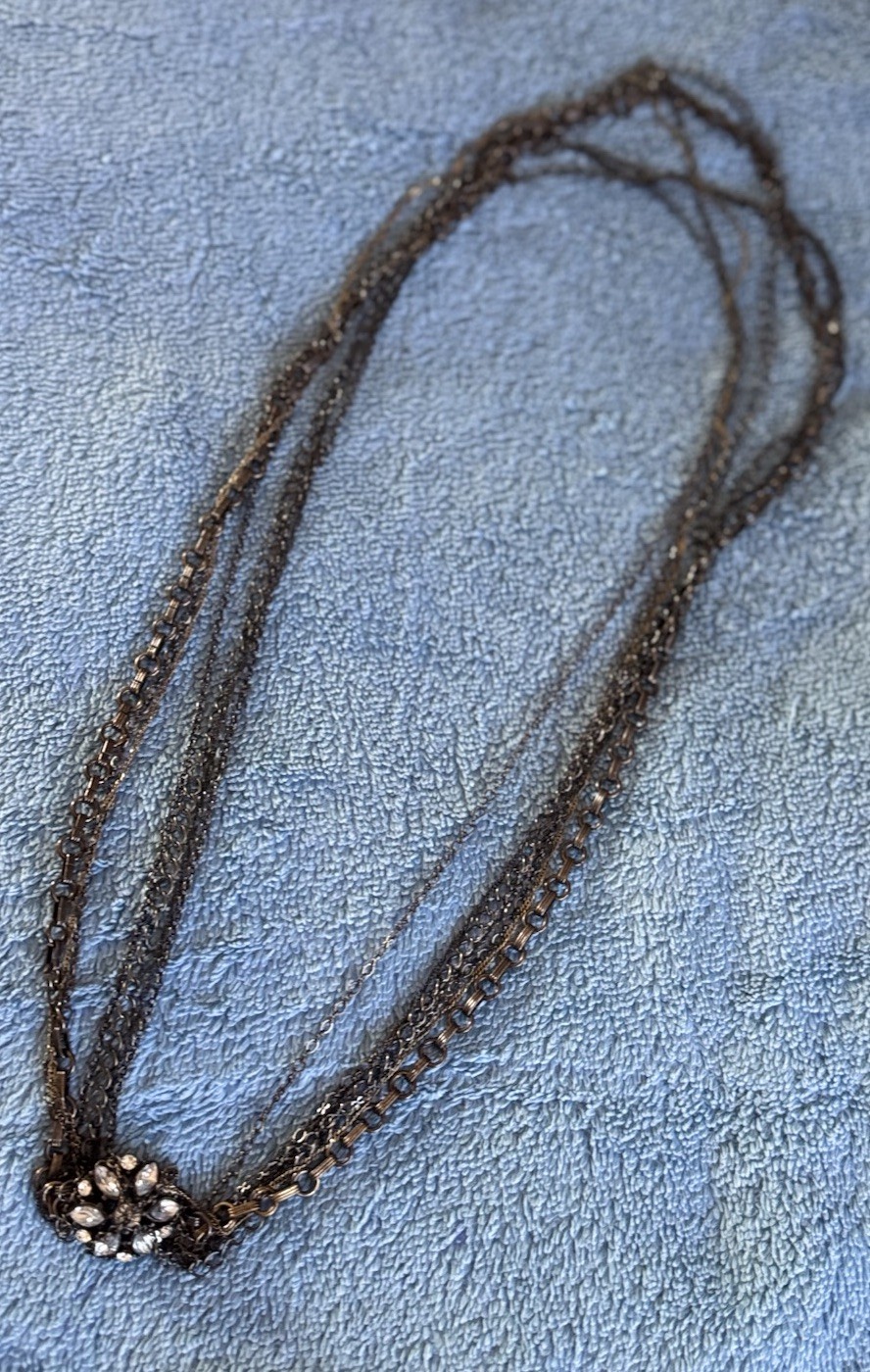 15 1/2 In Layered Brass Chains ,rhinestone Cluster Pendent Necklace