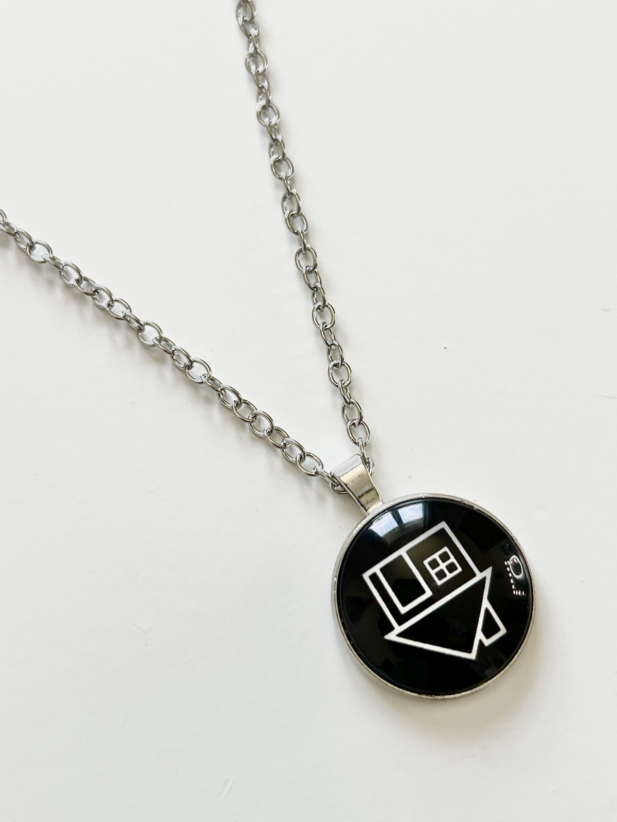 The Neighbourhood Themed Upside Down House Silver Necklace NBHD Unisex Jewellery