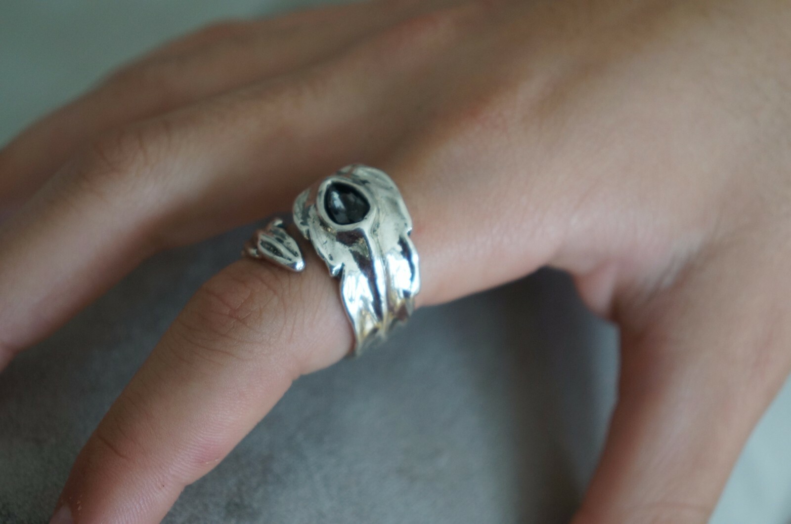 NEW UNO de 50 Grey Elements Crystal Silver Feather Chunky Wrap Ring 7 8.5 9 M XL