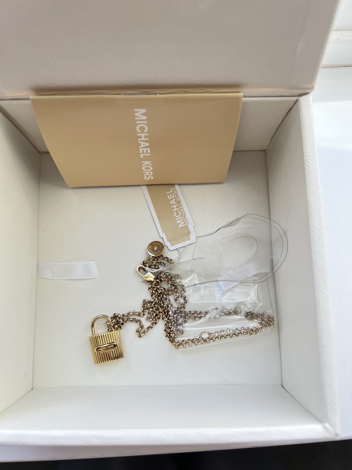 New MICHAEL KORS GOLD-TONE PADLOCK PENDANT NECKLACE With Box Bag