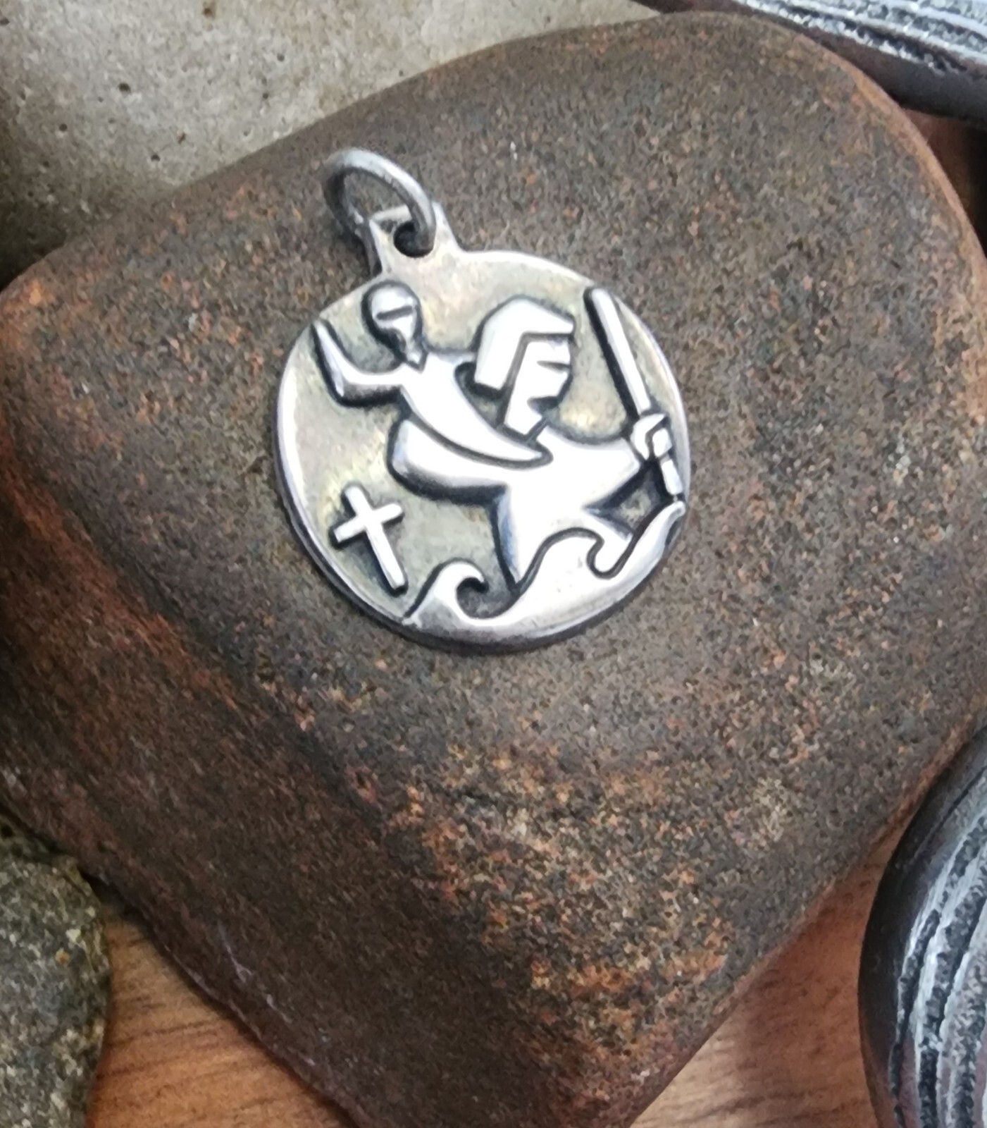 Retired James Avery St. Christopher Medallion 7.79 Grams