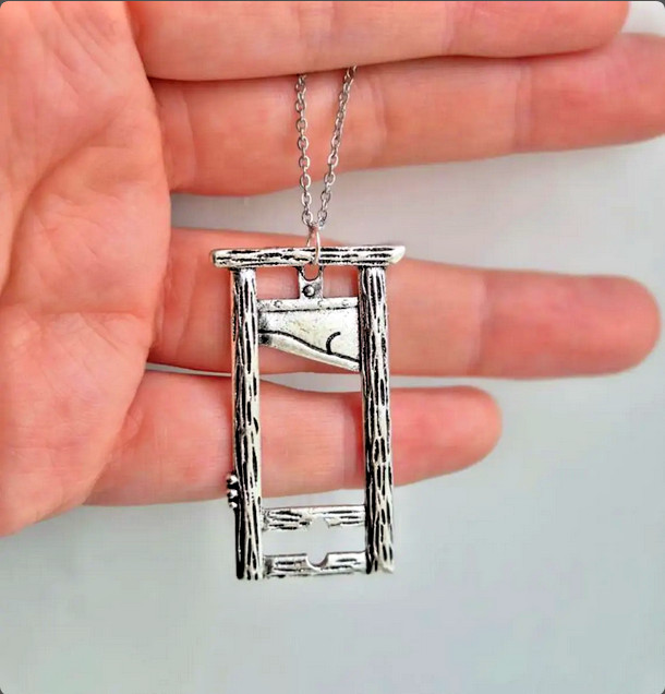 DIE GUILLOTINE DEATH DECAPITATE KILL Men Pendant 20″ 925 Plated Silver Necklace