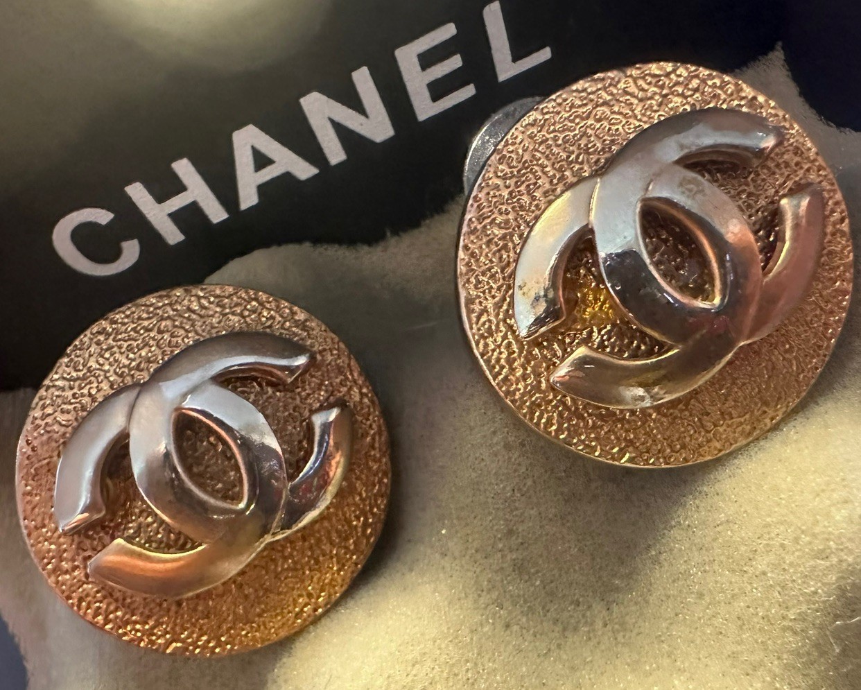 CHANEL X-LARGE VINTAGE GOLD CC RAISED LARGR LOGO EARRINGS STUD BACK 1980s RARE