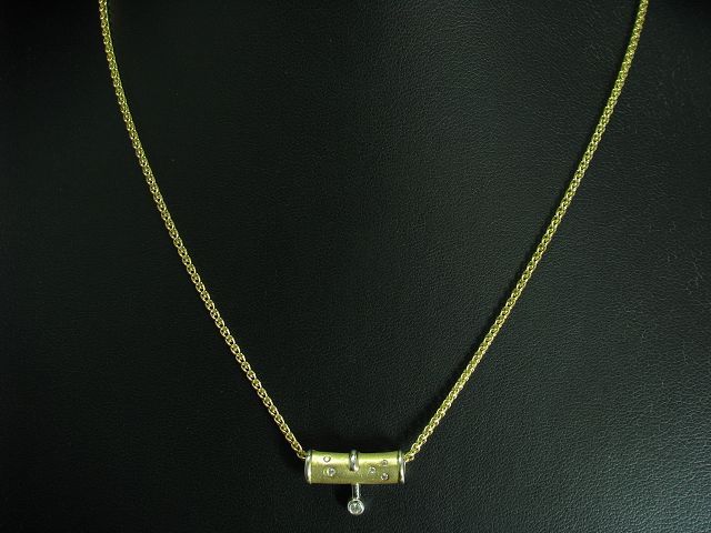 9Kt 375 Yellow Gold Necklace And Pendant With 0.11Ct Zirconia / 5.6G / 42.5Cm