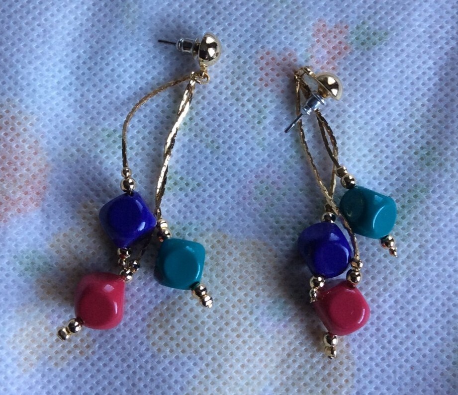 women fashion earrings