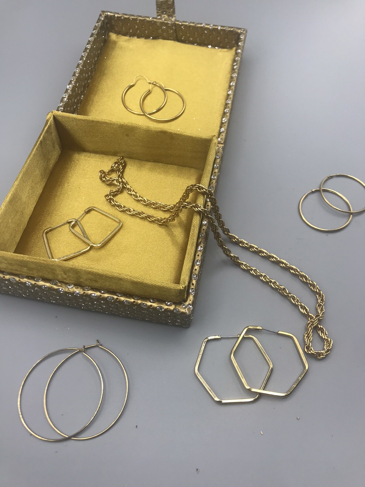 14 Caret Gold Platted Rob Chain Bagal And Earring With Free Jewelry Box