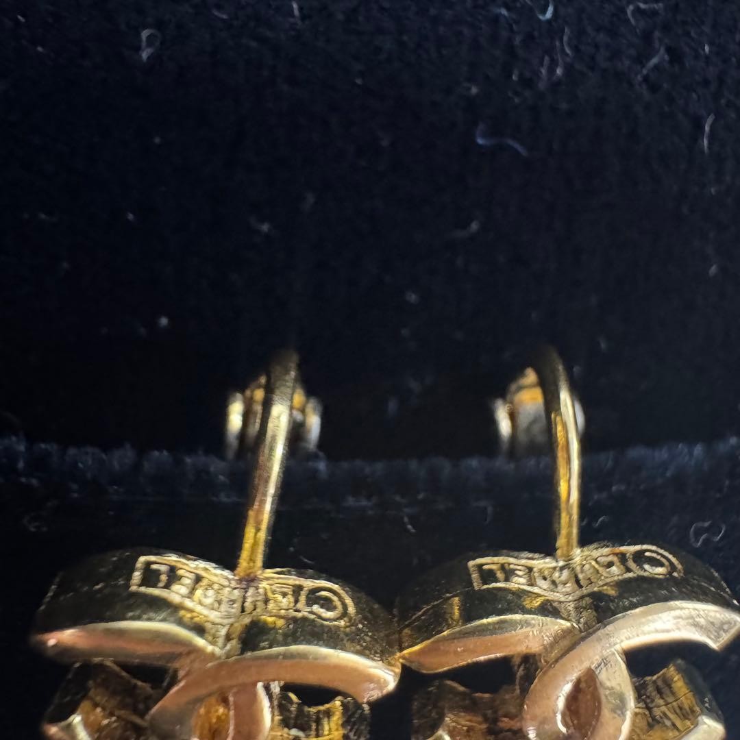 Chanel Vintage CC Logo Earrings Coco Mark Gold Tone Round Accessory Authentic JP
